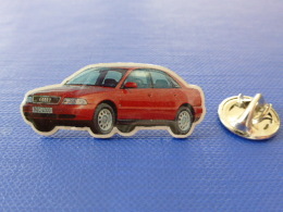 Pin´s Automobile - Audi Rouge A4 A6 A8 ? - Voiture Allemande (JE7) - Audi