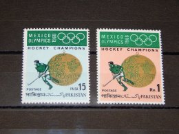Pakistan - 1969 Winning The Gold Medal In Hockey MNH__(TH-14508) - Pakistan