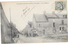 COLLEVILLE SUR ORNE (14) Intérieur Du Village Carrefour - Sonstige & Ohne Zuordnung