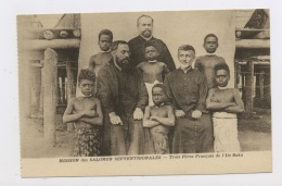 CPA:  SALOMON - MISSION DES SALOMON SEPTENTRIONALES - TROIS PÈRES FRANÇAIS DE L'ILE BUKA - Solomon Islands