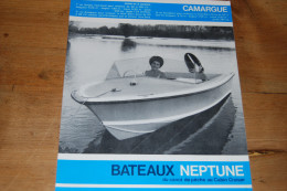 Dépliant 4 Pages Bateaux Neptune SMAP Domazan Gard, Modèle Camargue, Dinghy Hors-bord, Runabout, Photos NB - Sports & Tourisme