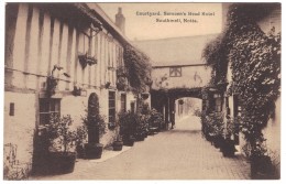 Courtyard, Saracen´s Head Hotel, Southwell, Notts - Howard Barrett´s Series - Unused - Otros & Sin Clasificación