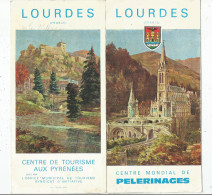 Dépliant Touristique, LOURDES , Centre Mondial De Pélerinages , 8 Pages , Plan , 2 Scans , Frais Fr : 1.55€ - Tourism Brochures