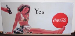 Plaque Métal Coca-Cola "Yes" - Plaques En Tôle (après 1960)