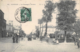 95- SANNOIS - LA PASSAGE A NIVEAU - Sannois