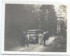 Photographie D´amateur /Excursion/Petit Car/Panne En Forêt/1932         PHOTN170 - Anciennes (Av. 1900)