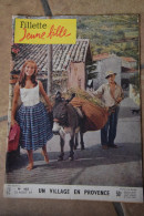Fillette Jeune Fille N° 682  De 1959 Un Village En Provence - Fillette