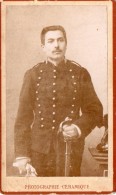 PHOTO 109 - MILITARIA - CDV - Photo Militaire Originale - Soldat - Photo Céramique à DIJON - Guerra, Militares