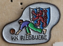 BOWLING CLUB K.K. RIEDBUEBE - JOUEUR - BOULES  - SUISSE - SCHWEIZ -     (ROUGE) - Bowling