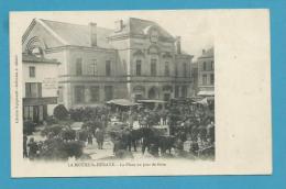 CPA  - Métier Maquignons Marché Aux Bestiaux Boeufs La Place Un Jour De Foire LA MOTHE-ST-HERAYE 79 - La Mothe Saint Heray