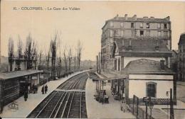 CPA Colombes Hauts De Seine Gare Train Chemin De Fer écrite - Colombes