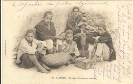 Algérie - Yaoleds Porteurs Et Cireurs  (enfants - Niños