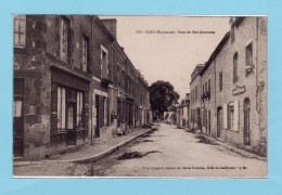 BAIS -- Rue De Ste Gemmes N° 2 + Commerces + Petite Animation - Bais