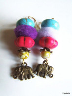 Boucles D'oreilles Dissociées Multicolore Pompon, Howlite, Céramique, Perles De Verre Et Leur Petit éléphant  De Petits - Earrings