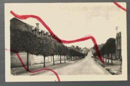 Cpa 01218 Noailles Rue De Paris - Noailles