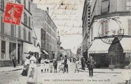 CPA Ancienne Levallois Perret Hauts De Seine Circulé Commerces - Levallois Perret