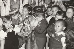 North Korea - Pyong Yang - Pyongyang - Phenian - Communist Propaganda - Children - Photo 150x100mm - Corée Du Nord