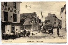 CPA 95 GOUSSAINVILLE RUE DU PONT Animée Commerce - Goussainville