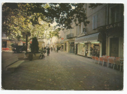 Gard - 30 - Alès Promenade Dans Les Rues Pietonnes Café Ed Cap Théojac - Alès