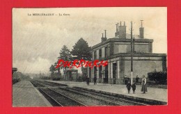 Orne - LE MERLERAULT - La Gare ... ( état ) - Le Merlerault