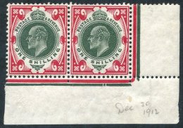 1911 1s Green & Carmine Lower Right Corner Marginal Date Cut Pair M, Incl. Variety 'vertical Scratch At Back Of Ear' - Autres & Non Classés