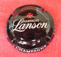 Capsule Champagne Lanson  N° 111d, Fond Noir,cote 1.50 € - Lanson