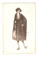 CPA Illustrateur LEO Femme En Noir & Blanc Vêtements Années 1920 - Sonstige & Ohne Zuordnung