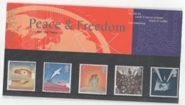 POCHETTE  DE 5 TIMBRES  ANGLAIS - Thème Peace & Freedom   - ( Royal Mail Mint Stamps ) - Volledige & Onvolledige Vellen