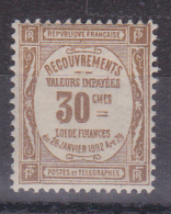 N° 46 Taxes 30c Bistre : Timbre Neuf  De 1908-1925 Avec Infime De Trace De Charnière Au Dos - 1859-1959 Mint/hinged