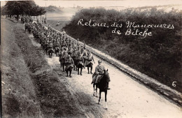 57- BITCHE - CARTE PHOTO - MILITAIRE - RETOUR DES MONOEUVRES DE BITCHE  (2) - Bitche