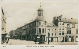 GB CUPAR / Mercat Cross And Town Hall / CARTE GLACEE - Fife