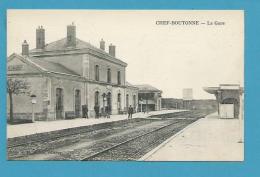 CPA - Chemin De Fer Cheminots La Gare CHEF-BOUTONNE 21 - Chef Boutonne