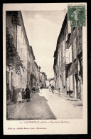 CPA ANCIENNE- LAUZERTE (82)- RUE DE LA GARRIGUE EN TRES GROS PLAN AVEC ANIMATION- - Lauzerte