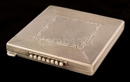 Ezüst Doboz, Ag., Cizellált, Nettó:103,6gr., Jelzett,  8x8x1cm /Silver Box, Ag, Hand Made, Net.... - Altri & Non Classificati