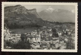 Claix Le Village Et Les Montagnes De La Chartreuse - Claix