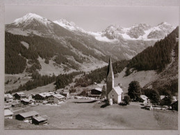 Kleinwalsertal, Mittelberg (1218 M) Mit Schafalpenköpfe (2301 M) Und Hammerspitze (2169 M) - Kleinwalsertal