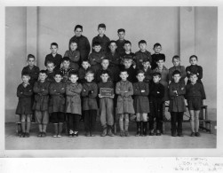 CHATEL-sur-MOSELLE : (88) Photo D'école De Garçons De Châtel 1956 - Chatel Sur Moselle