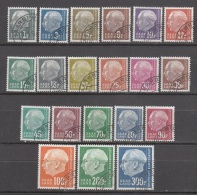 Saar   Scott No  289-308     Used    Year  1957 - Used Stamps