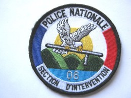 INSIGNE TISSUS PATCH  POLICE NATIONALE LA SECTION D'INTERVENTION DE NICE 06 ETAT EXCELLENT - Policia
