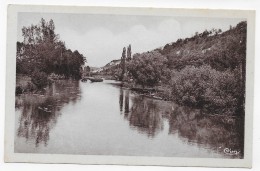 ACQUIGNY - VUE SUR L' EURE - CPA NON VOYAGEE - Acquigny