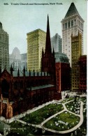 NEW YORK ---TRINITY CHURCH AND SKYSCRAPERS - Églises