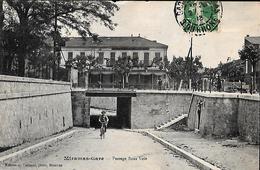 CARTE POSTALE ORIGINALE ANCIENNE : MIRAMAS GARE LE PASSAGE SOUS VOIE  ANIMEE  BOUCHES DU RHONE (13) - Estaciones Sin Trenes