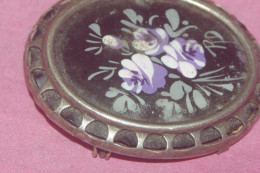 BROCHE Ancienne ARGENT ? VERRE BOMBE  Bouquet De Fleurs Peint à LA MAIN SIGNE - Broches