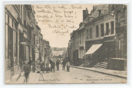 Nord - 59 - Avesnes Grande Rue Animée  Tabac A La Civette 1904 - Avesnes Sur Helpe