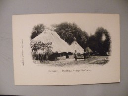 A388. CPA. Afrique. Guinée. Conakry. Boulbiné.Village Ké-Touré.  Beau Plan Animé. Non écrite - Guinée