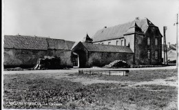 ETALLE. VILLERS-SUR-SEMOIS.  LE CHATEAU.  CARTE PHOTO. - Etalle