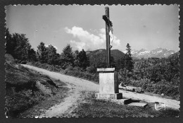 OUST Rare La Croix Chemin Du Calvaire (Larrey) Ariège (09) - Oust