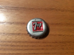 Ancienne Capsule De Soda * "7 UP" Etats-Unis (USA) - SEVEN UP (intérieur Liège) - Soda