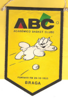 Old Sport Flag, Basketball, Wimpel, Pennant - ABC Braga - Abbigliamento, Souvenirs & Varie