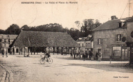 Songeons - La Halle Et Place De Marché - Songeons